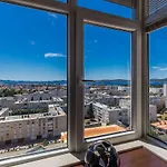 City&sea View 2br 4+2 Apartman Zára
