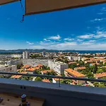 Apartman City&sea View 2br 4+2 Zára