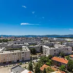 City&sea View 2br 4+2 Zára