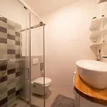 City&sea View 2br 4+2 Zára