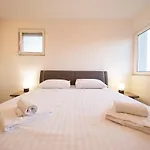 City&sea View 2br 4+2 Zára