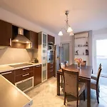City&sea View 2br 4+2 *