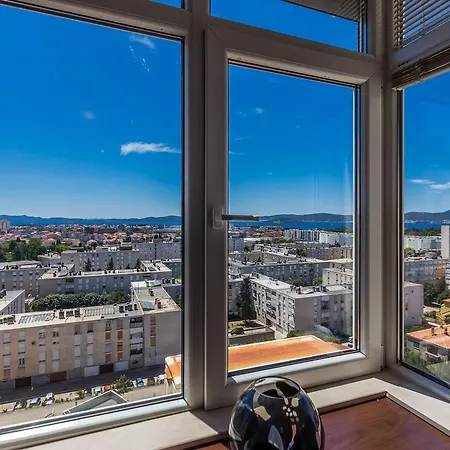 City&sea View 2br 4+2 公寓 扎达尔