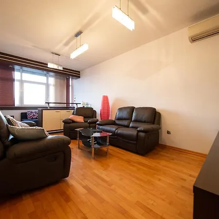 City&sea View 2br 4+2 *