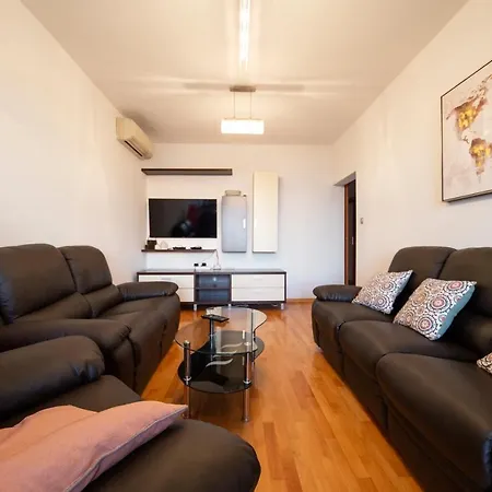City&sea View 2br 4+2 公寓 扎达尔