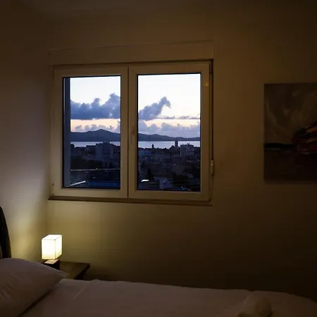 City&sea View 2br 4+2 公寓 扎达尔