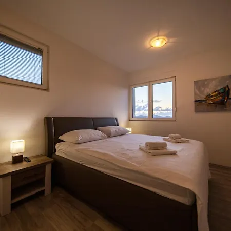 City&sea View 2br 4+2 Apartment