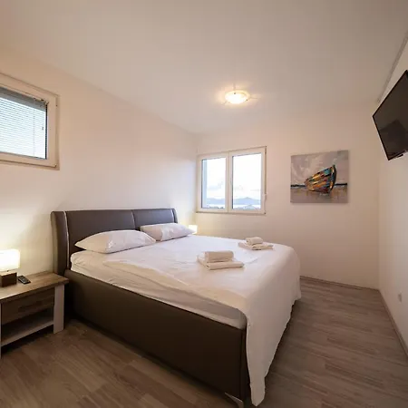 City&sea View 2br 4+2 Apartment