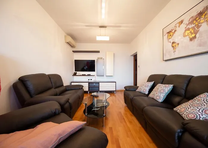 City&sea View 2br 4+2 Apartman Zadar