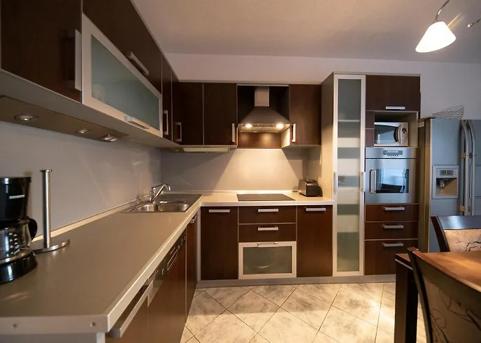 アパート City&sea View 2br 4+2