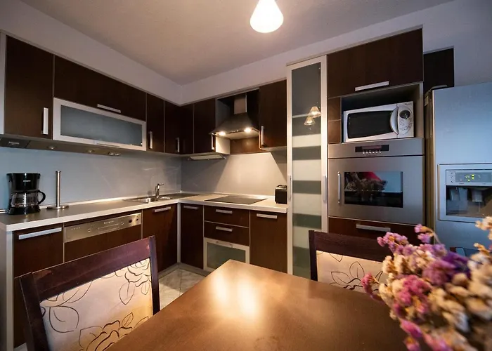 アパート City&sea View 2br 4+2 ザダル